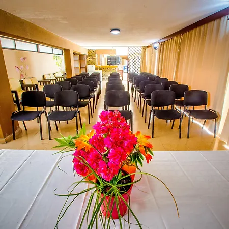 Cactus Hotel 2*